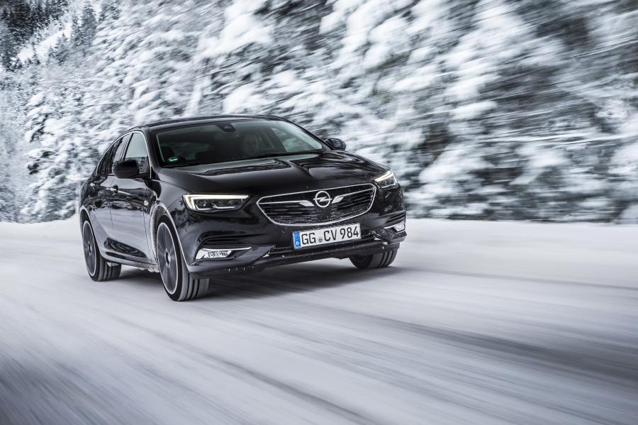  Opel Insignia Grand Sport Turbo 4x4 2017 года  (фото 8 из 41)